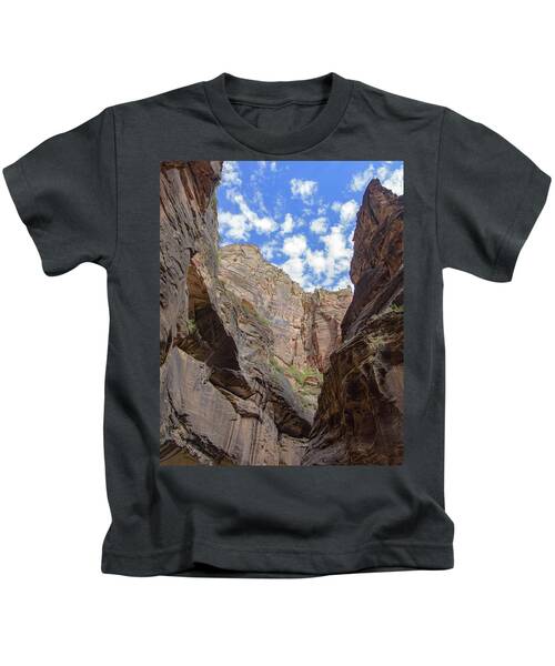 Majestic Canyon Sky View In The Narrows Kids T-Shirt