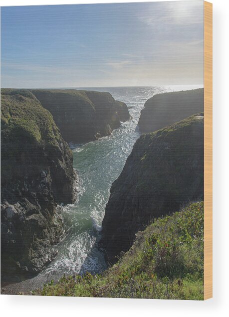 Dramatic Coastal Cliff Scene Wood Print