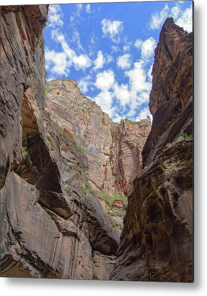 Majestic Canyon Sky View In The Narrows Metal Print