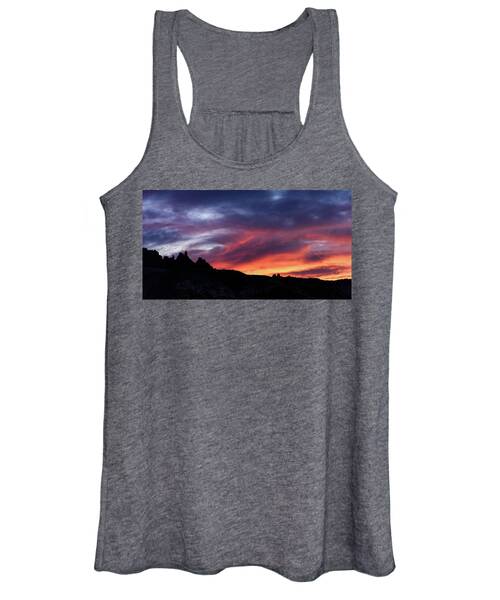 Vivid Twilight over Rocky Silhouette Women's Tank Top