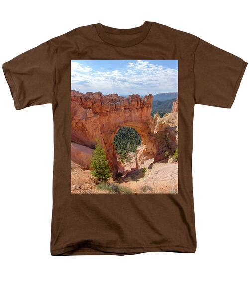 Majestic Natural Rock Arch In Bryce Canyon National Park Men's T-Shirt  (Regular Fit)