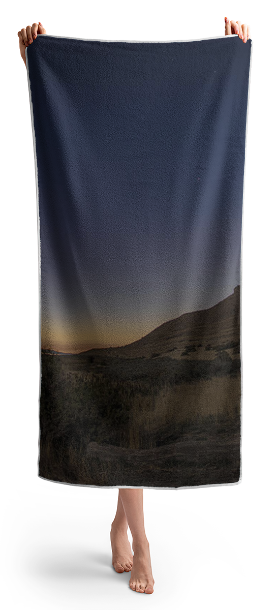 Twilight Comet Over Desert Landscape Beach Towel