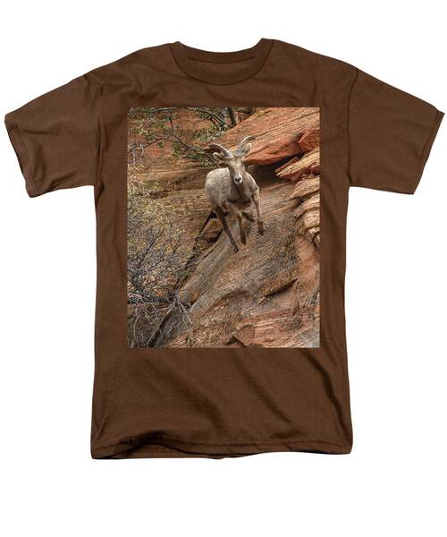 Big Horn Sheep Agile Descent In Zion National Park Men's T-Shirt  (Regular Fit)