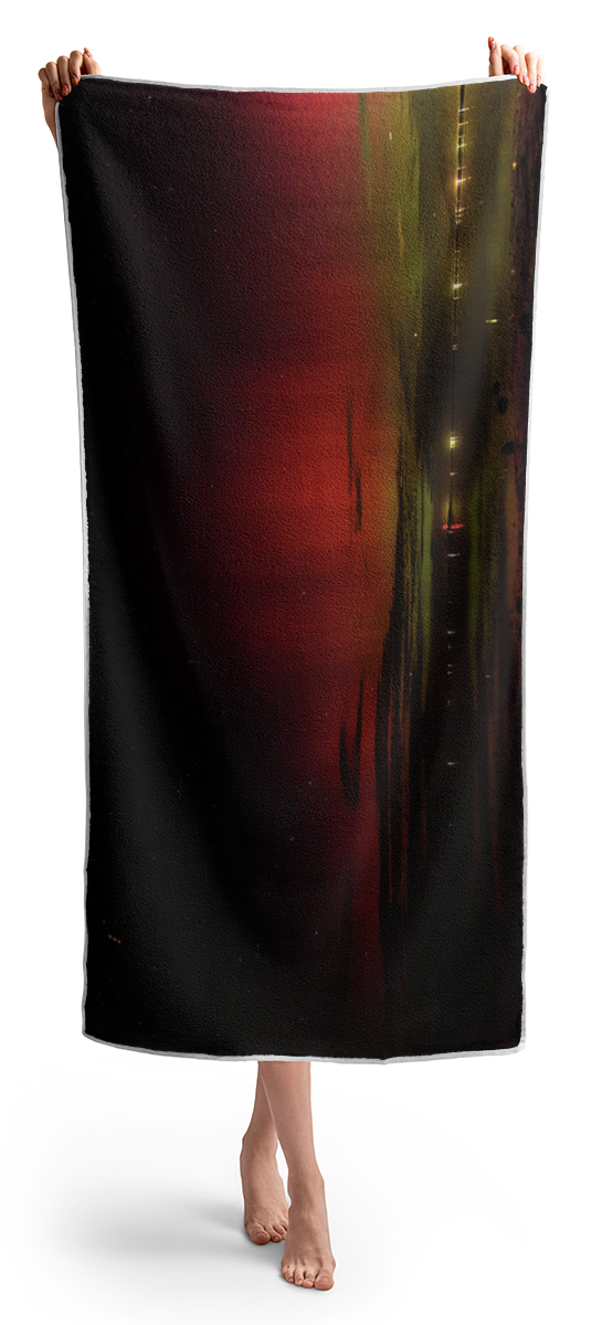Mesmerizing Northern Lights Display Beach Towel
