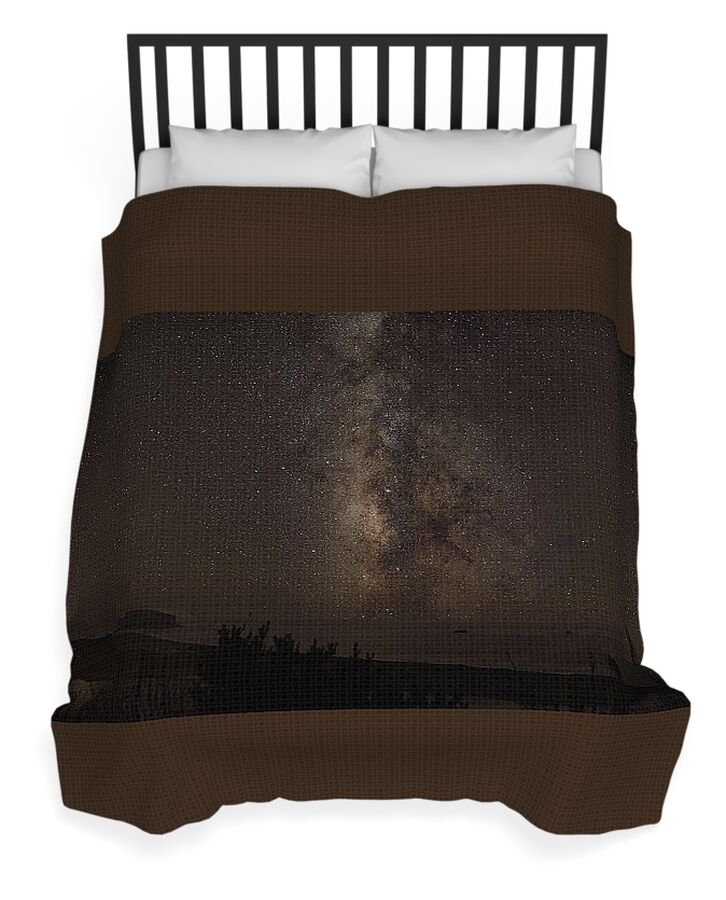 Milky Way Over Tranquil Shoreline Duvet Cover