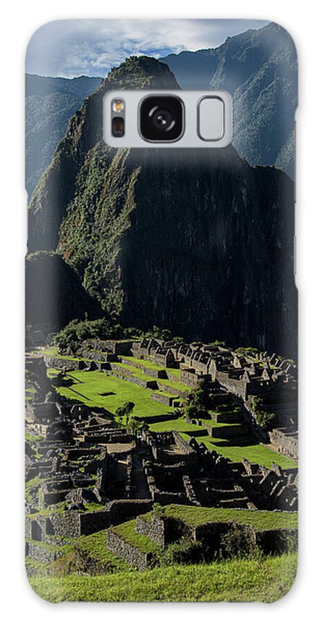 Majestic Ruins In A Mountain Valley Galaxy Case