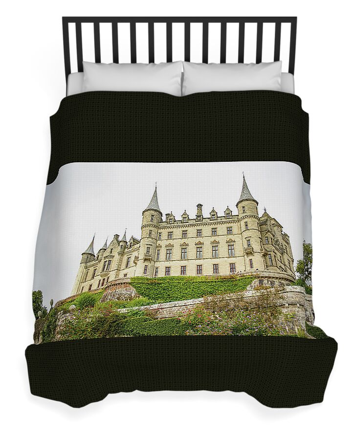 Majestic Castle On Hill Duvet Cover