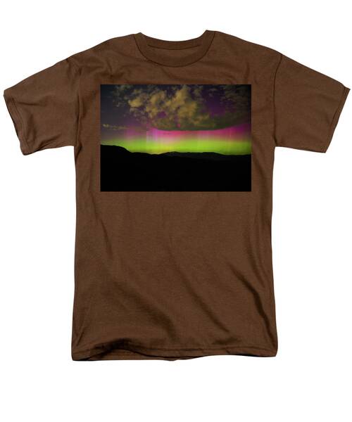Vibrant Aurora Over Wasatch Mountain Range Men's T-Shirt  (Regular Fit)