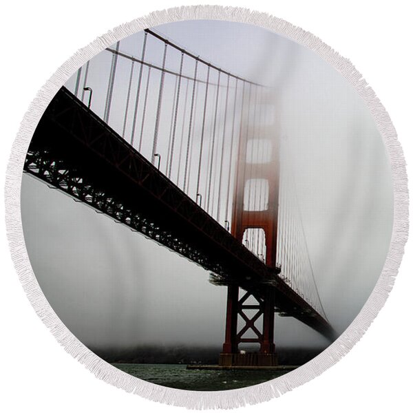 Golden Gate Bridge Disappears Into Misty Fog Round Beach Towel
