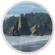 Dramatic Coastal Rock Formations Round Beach Towel