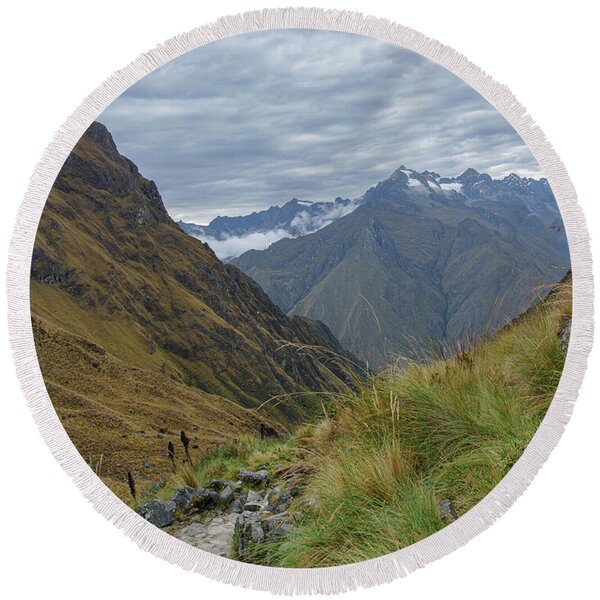 Trail Through Majestic Mountain Landscape To Dead Woman's Pass Round Beach Towel