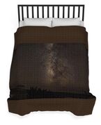 Milky Way Over Tranquil Shoreline Duvet Cover