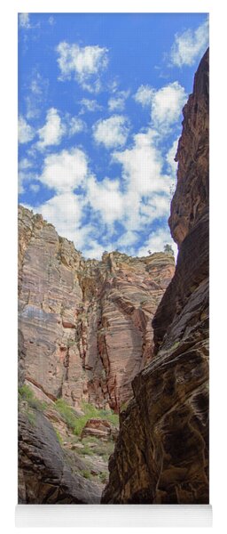 Majestic Canyon Sky View In The Narrows Yoga Mat