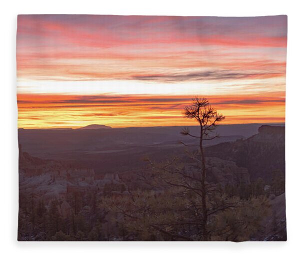 Serene Mountain Sunrise In Bryce Canyon National Park Fleece Blanket